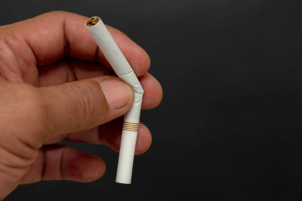 rzucanie e-papierosów sukces, zwycięstwo nad nałogiem vape, determinacja, wolność od nikotyny - Jaki jest najprostszy sposób na rzucenie palenia? - nasilekarze.pl