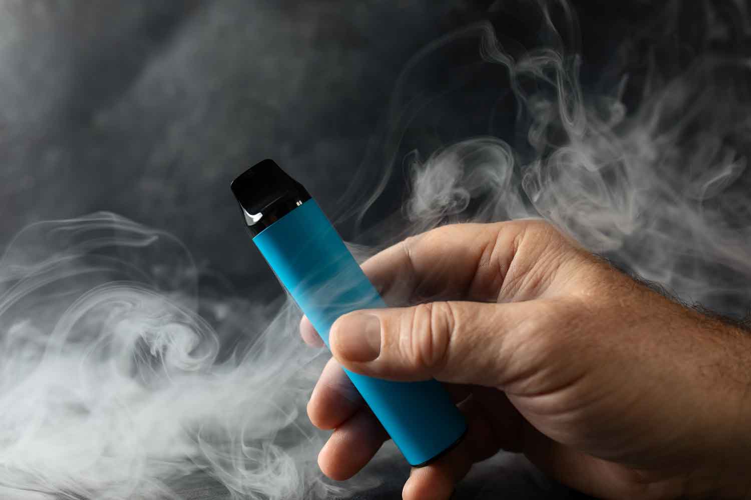 werdykt vape, sentymenty na bok decyzja, młotek sędziego vape, rozstrzygnięcie sprawy e-papieros - Poland Mulling Ban on Disposables - Tobacco Reporter