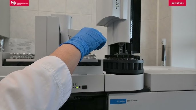 testy laboratoryjne e-papierosa, pomiar zaciągnięć vape, standaryzowane zaciągnięcia, naukowe badanie vape - Badanie e-papierosów w laboratorium celno-skarbowym