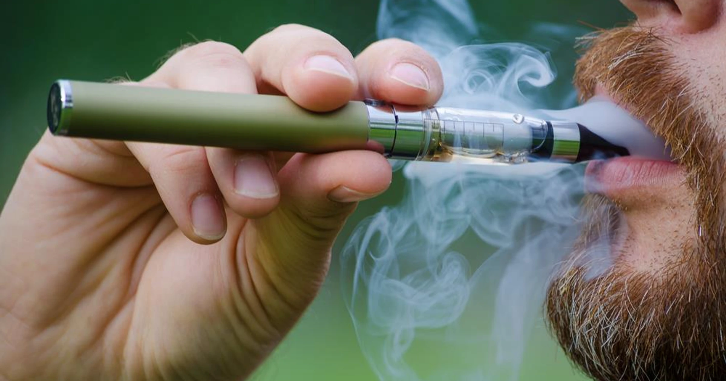 Kwasowość chłód e-papierosy doznania smakowe zdrowie - Elektroniczne papierosy smakowe mogą wywoływać groźną chorobę płuc ...