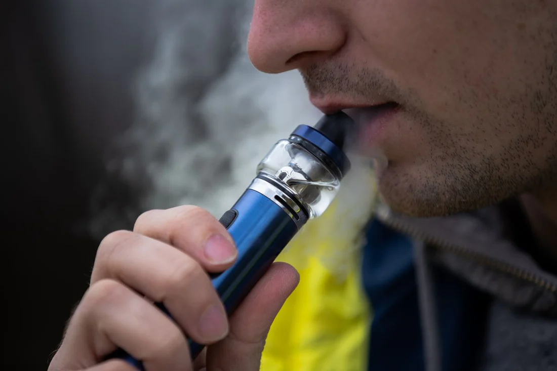 vape immediately after charging, chain vaping burnt coil, 5 minute rule vape, hot vape coil - Why Does Vape Taste Burnt After Charging? Top 7 Causes & Simple ...
