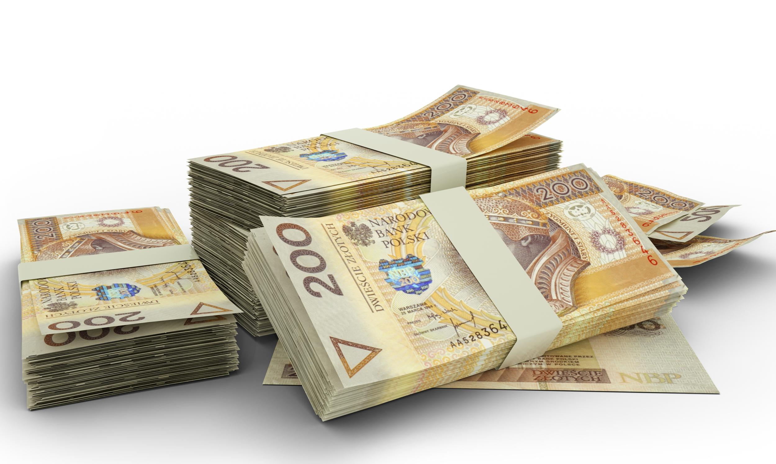 oszczędności pieniędzy wakacje, stos banknotów e-papierosy, polskie złote oszczędzanie, pieniądze podróże - Oszczędności Polaków w dobie inflacji. Ile oszczędności mają ...
