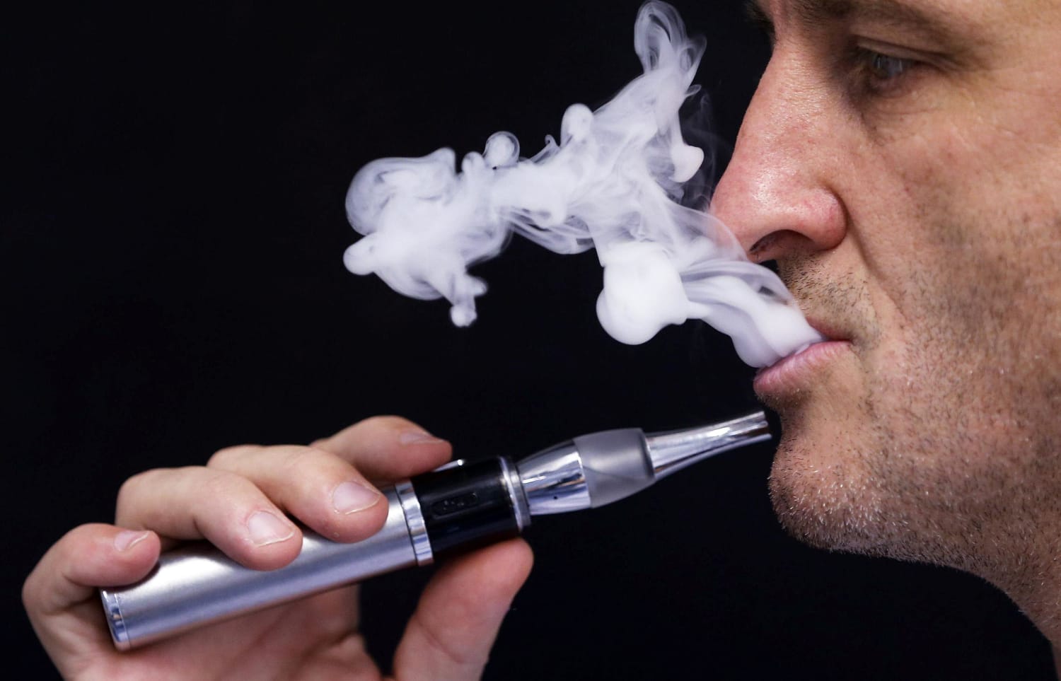 przegrzewanie baterii vape, uszkodzona grzałka w e-papierosie, wpływ ciepła na liquid vape - Dlaczego warto dbać o e-papierosy? ☁️ CloudClub.pl - Twój ...
