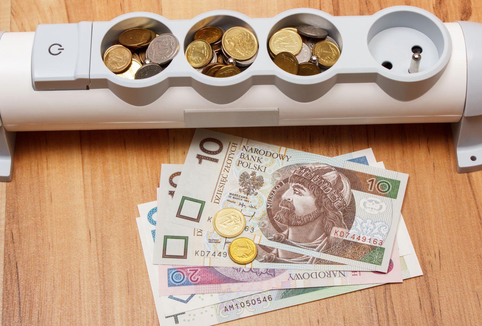 900 złotych miesięcznych oszczędności, pieniądze na czynsz kebaba opony, koszty jednorazowych e-papierosów - Realne oszczędności: ponad 800 zł mniej rocznie na rachunkach ...