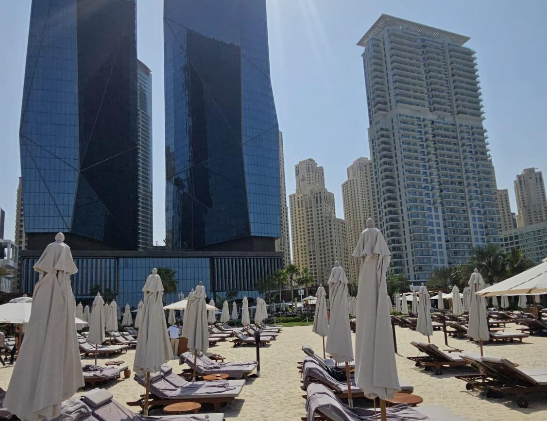 zaoszczędzone pieniądze wakacje Dubaj, motocykl z oszczędności vape, realizacja marzeń finansowych - Rzeszowianie uwięzieni w Dubaju: „Państwo o nas zapomniało