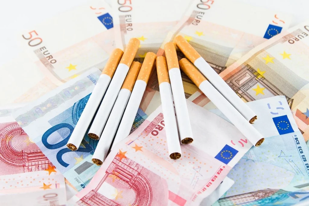 Tanie wapowanie, oszczędność na e-papierosach, koszt dzienny vape, porównanie cen jednorazówek - Czy wapowanie jest tańsze niż palenie papierosów? – SMOKO E ...