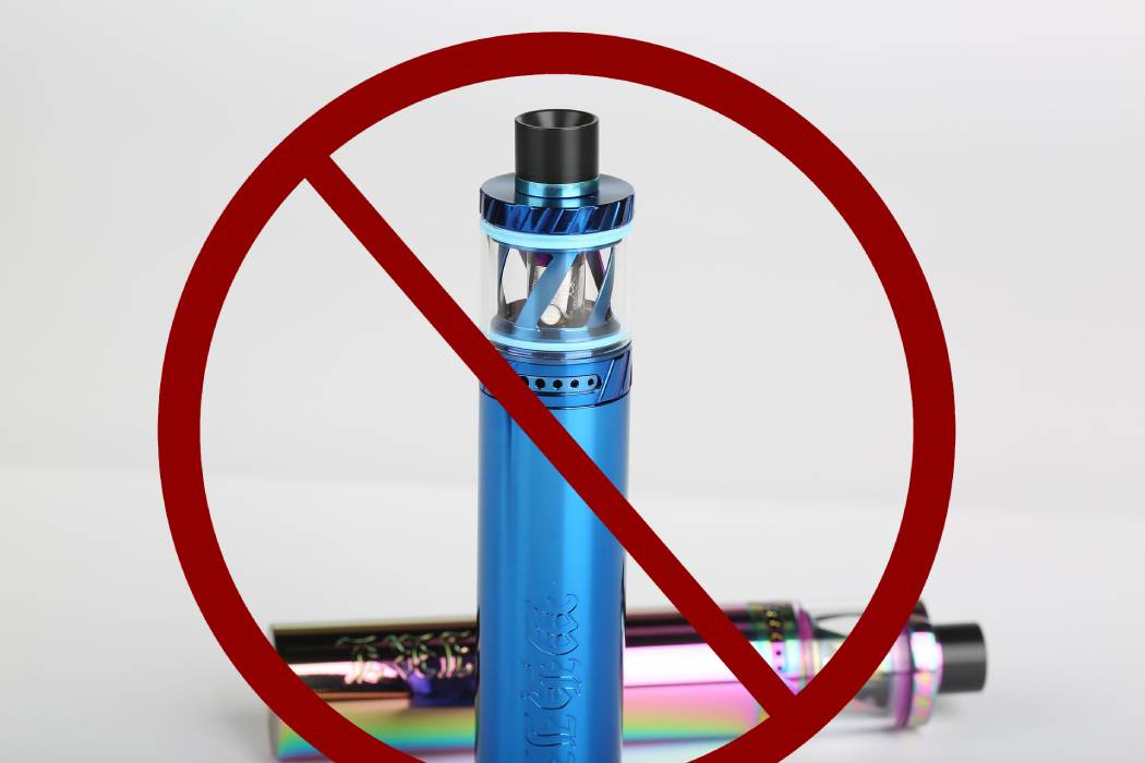 e-papieros smak metalu,metaliczny posmak e-papierosa,spalona grzałka e-papierosa,jak naprawić e-papierosa,porady vaping