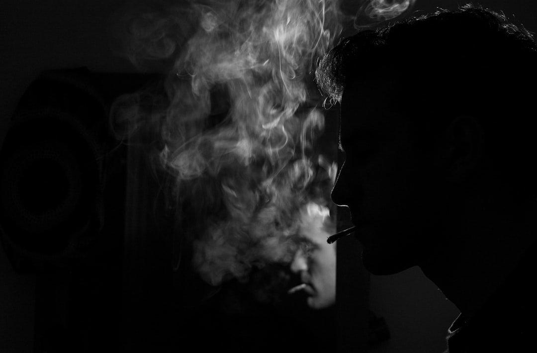 photo 1457449705837 be51f5fa9e